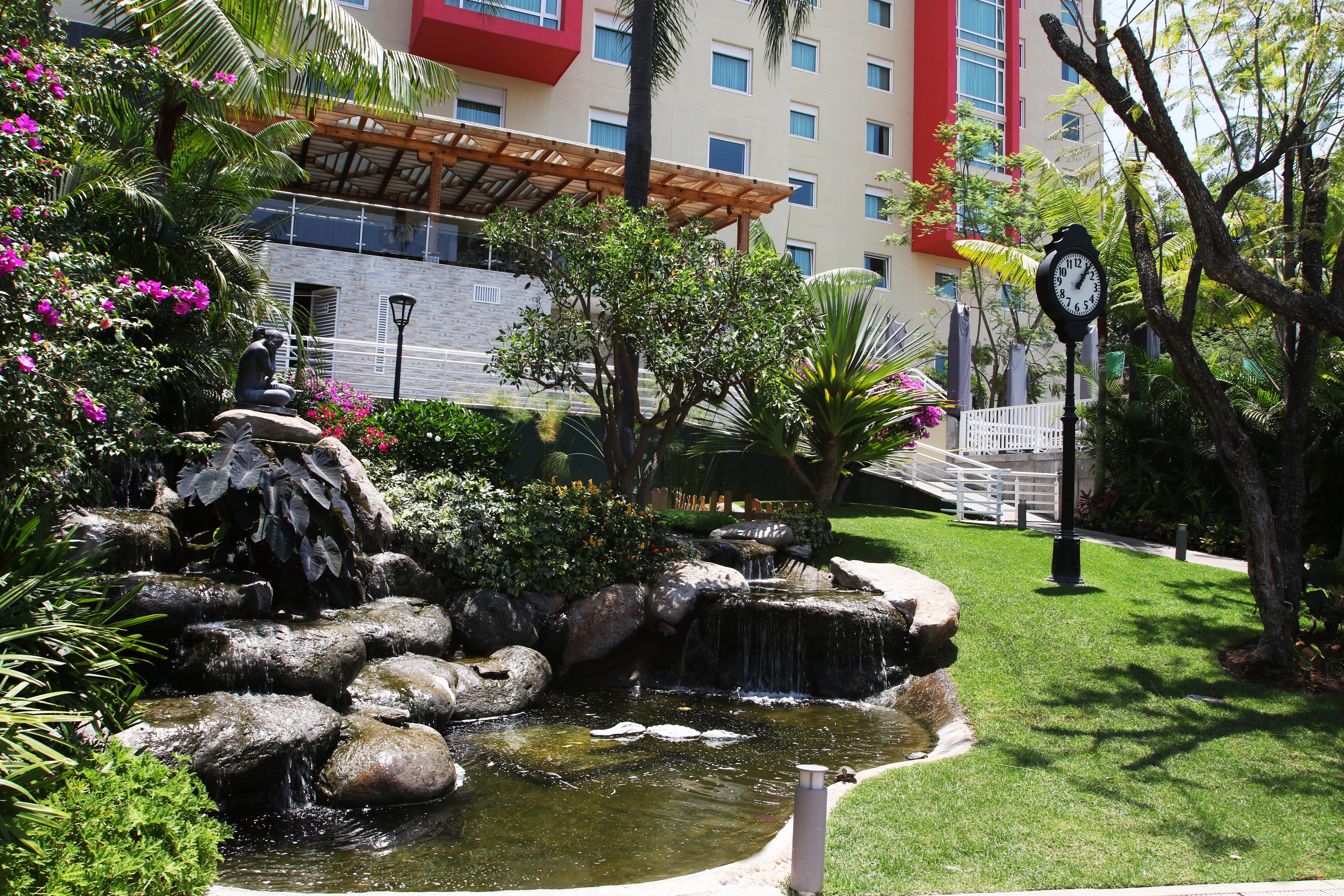 Holiday Inn Express & Suites Cuernavaca By Ihg Exterior foto