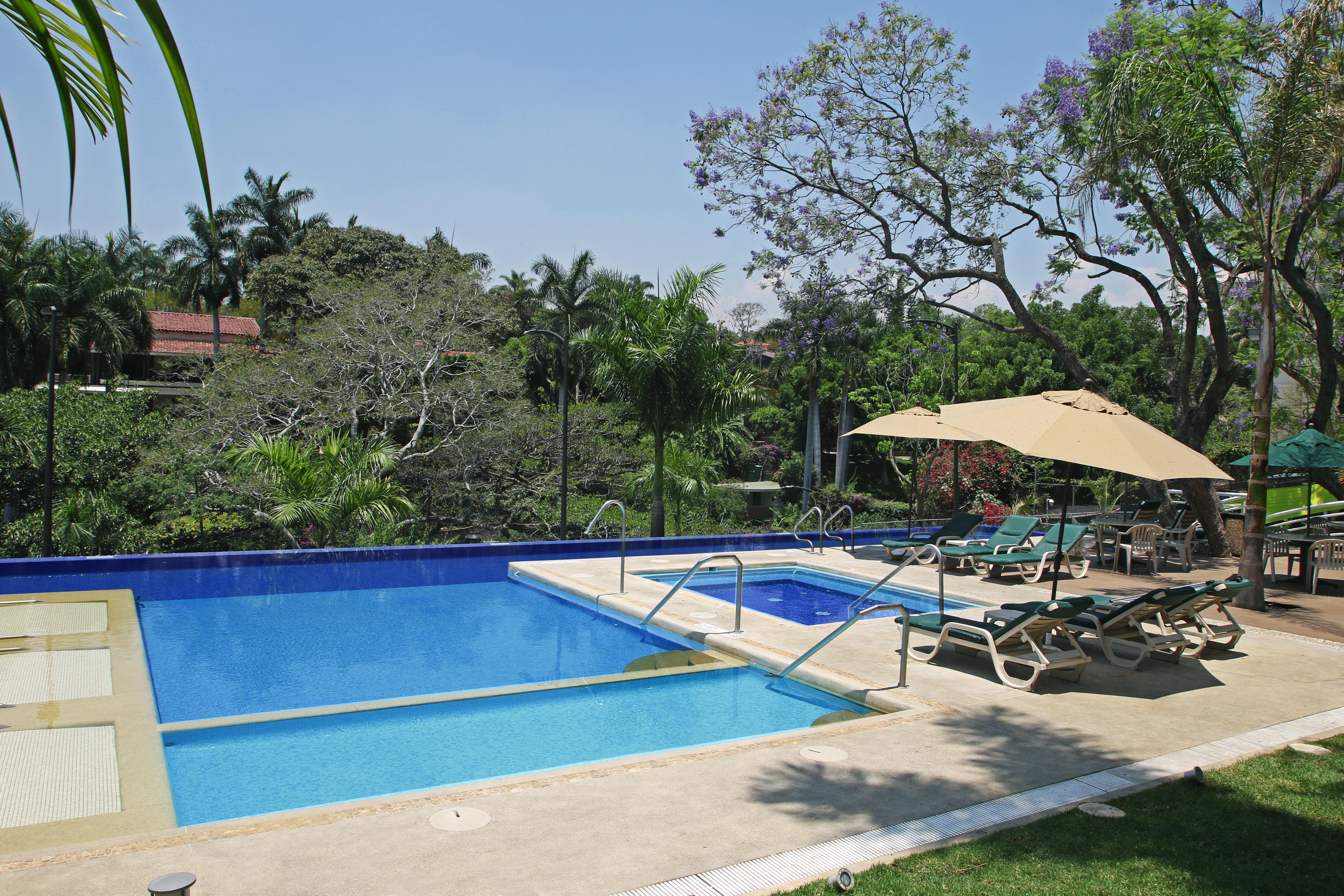 Holiday Inn Express & Suites Cuernavaca By Ihg Exterior foto